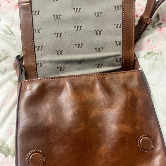 New! King Ranch Saddle Shop Crossbody Brown Brushed Leather Shoulder Bag Purse - Picture 3 of 8